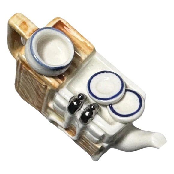 Bundle of 4 Vintage Cardew Tiny Teapots - Picture 11 of 14